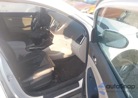 2018 Hyundai Tucson Sel z USA, uszkodzony, nr VIN KM8J3CA48JU769169